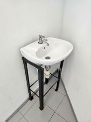 Tampines Street 21 (D18), Shop House #573465301